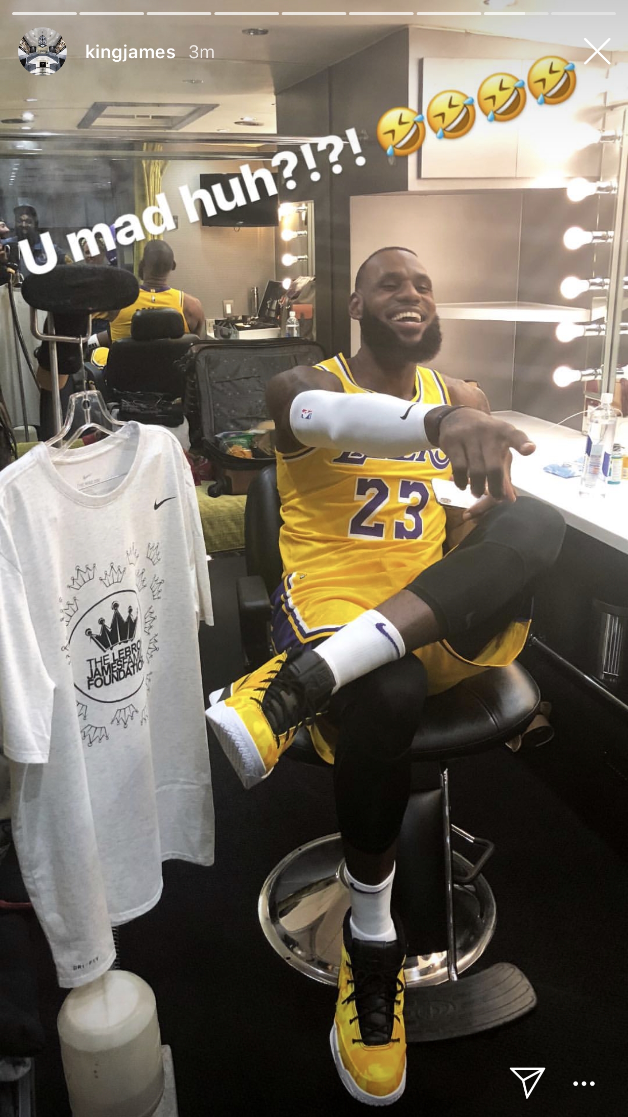 NBA Buzz - LeBron James arrives to the bubble rocking a Kobe Bryant “Mamba  Edition” Jersey 🙏 Lakers will wear these jerseys tonight in Game 4!