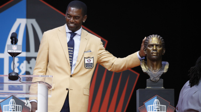 Randy Moss during Hall of Fame speech: Bill Belichick showed “how