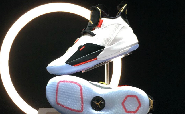 Air Jordan 33s 