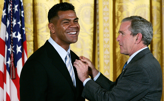 Junior Seau's life profiled in new ESPN film