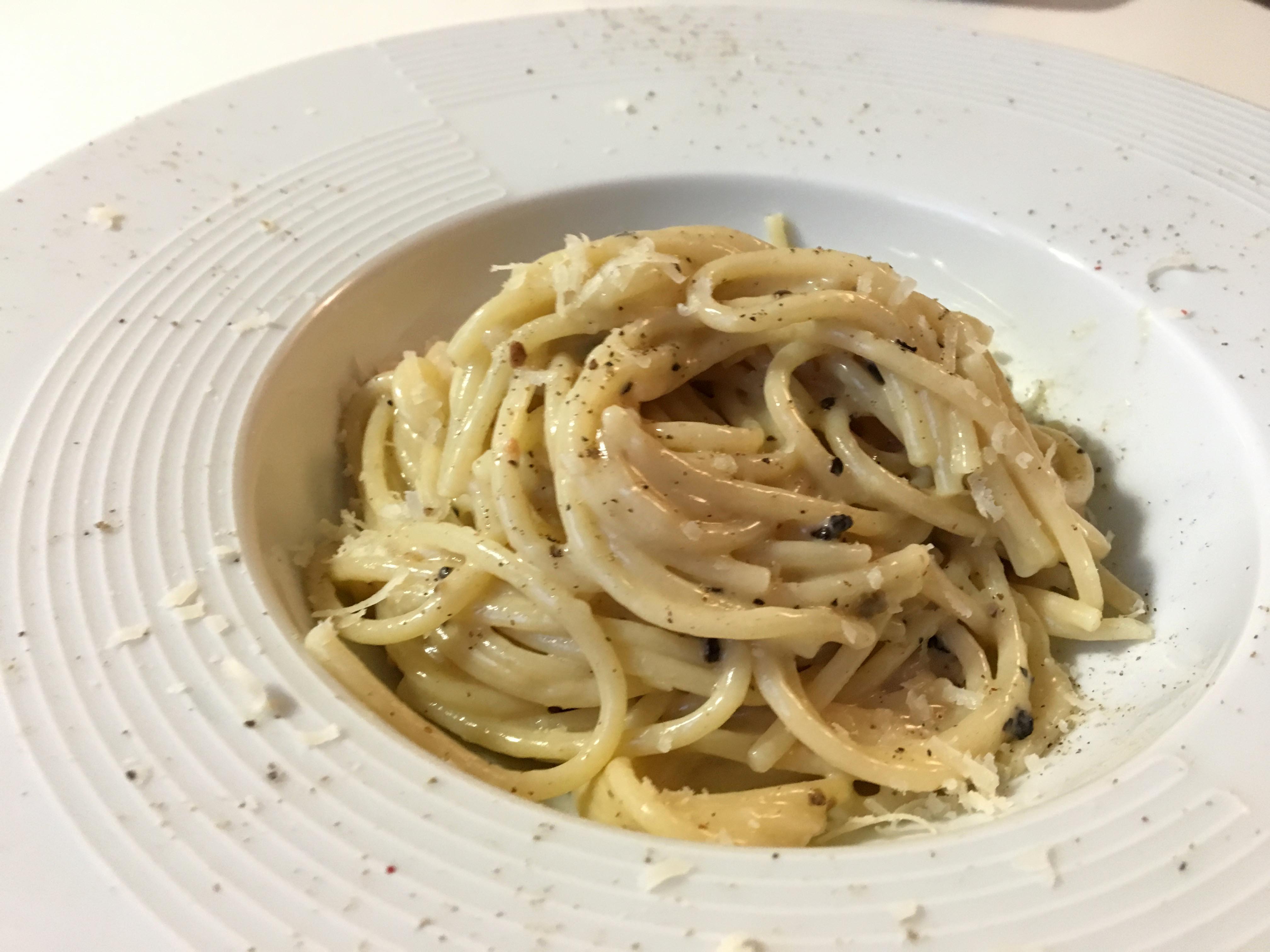 How To Make Cacio E Pepe Pasta With This Super Easy Recipe