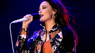 Watch Kacey Musgraves’ Delicate Cover Of Selena’s ‘Como La Flor’ At The Houston Rodeo