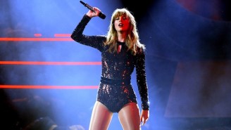 Watch Taylor Swift Totally Change ‘I Did Something Bad’ For Her AMA Performance