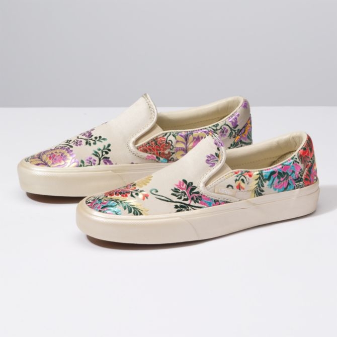 Vans satin hotsell floral slip on