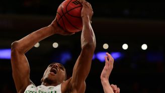 Oregon’s Kenny Wooten Threw Down A Massive Dunk Over A Syracuse Player