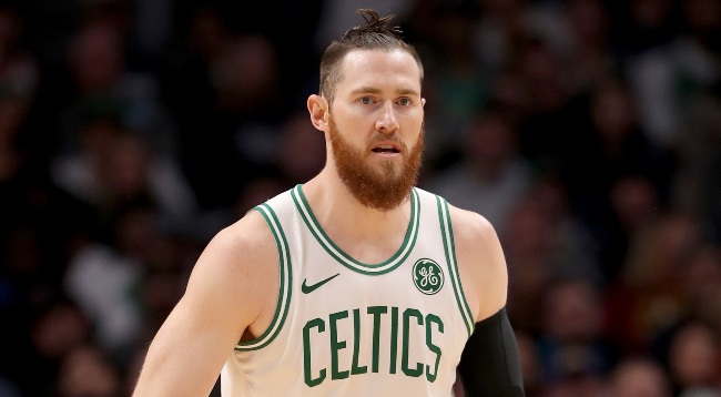 Celtics star Gordon Hayward (hand) to miss 6 weeks