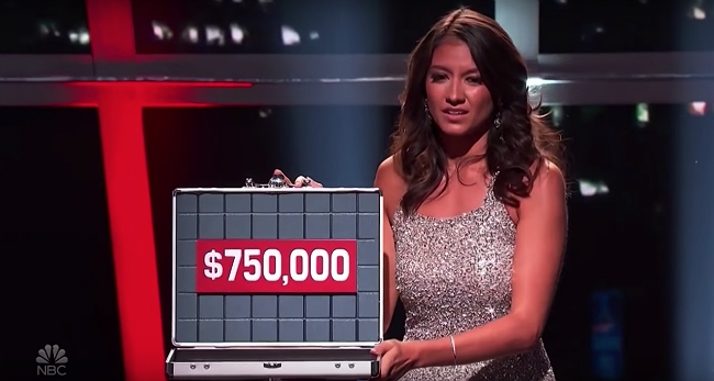 Watch A Very Silly Man Blow A Chance At $333,000 On 'Deal Or No Deal'