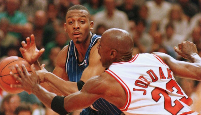 Penny Hardaway On Why Jordan Wore His Shoes In The Playoffs For A Game