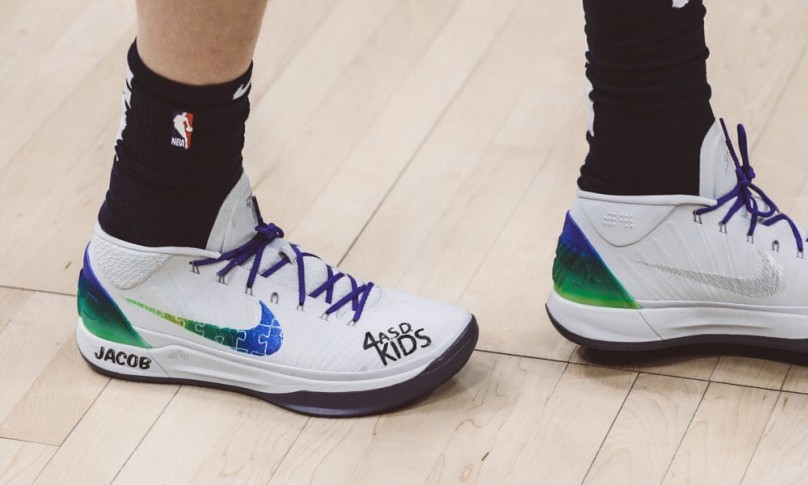 Jazz Players Wore Custom Sneakers For Autism Awareness Night Jazz Players Wore Custom Sneakers For Autism Awareness Night