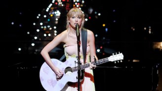 Taylor Swift Performed An Enchanting Acoustic Set At The ‘Time’ 100 Gala