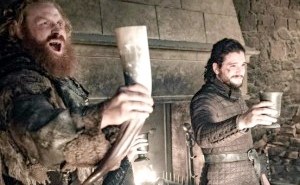 ‘Game Of Thrones’ Accidentally Left A Starbucks Cup In The Latest Episode, And People Are Going Nuts