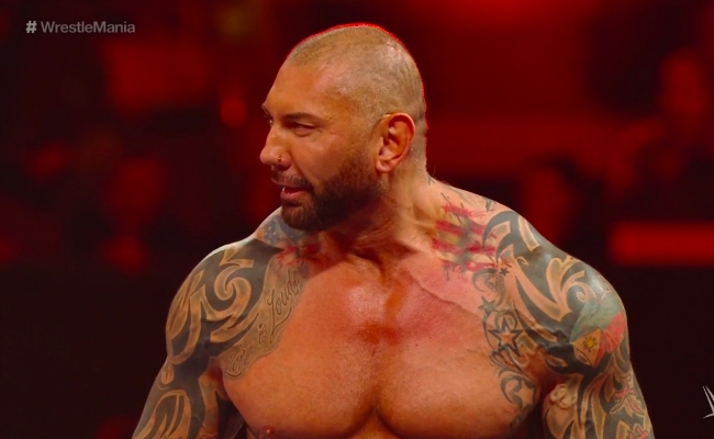 Former WWE Star Dave 'Batista' Bautista Embarrasses Himself, Sport