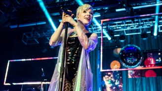 Fans Love Carly Rae Jepsen For Being The One Thing No Other Pop Star Can Be — Herself
