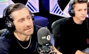 Jake Gyllenhaal’s Passionate Defense Of Sean Paul Will Make Anyone’s Day Brighter
