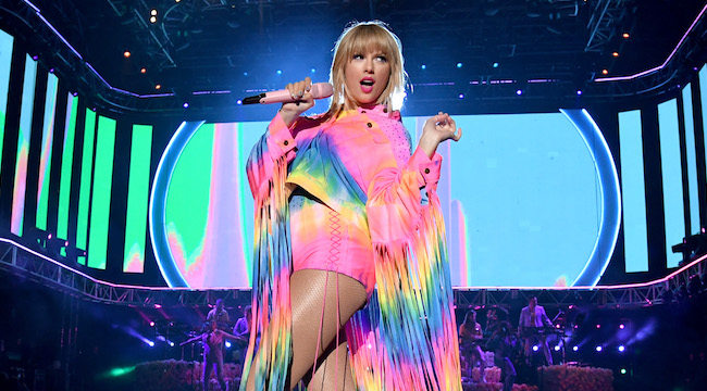 Watch Taylor Swifts Prime Day Performance Is Eclectic And Masterful