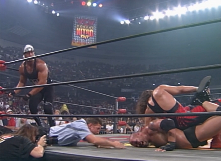 hogan-ruins-sting-vs-goldberg.jpg