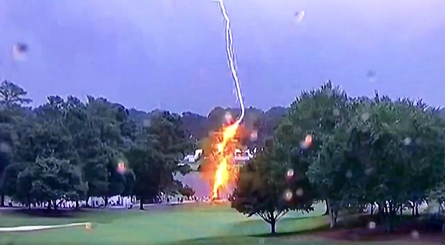 A Scary Lightning Strike Injured Spectators At The Tour Championship