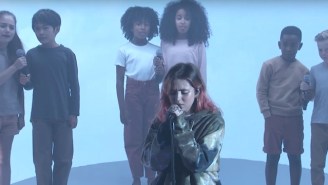 Clairo Was Backed By Children For Her Performance Of ‘I Wouldn’t Ask You’ On ‘Jimmy Kimmel Live’