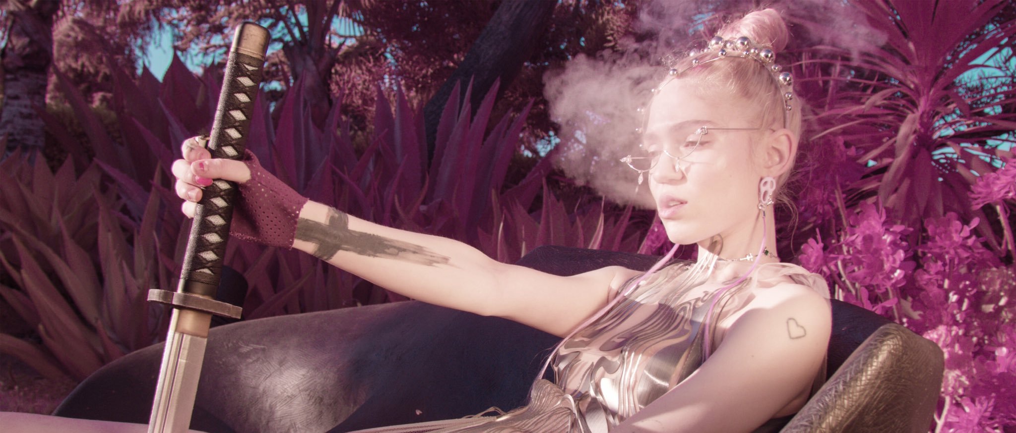 Grimes Is Dropping A 'Rave Edition' Of 'Miss Anthropocene' In 2021