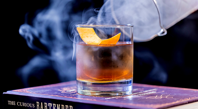 The Best Whiskeys For Old Fashioneds According To Bartenders