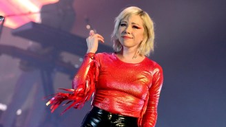 Carly Rae Jepsen Honors No Doubt’s ’90s Classic ‘Don’t Speak’ With A Faithful Cover