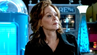 Jean Smart On Her ‘Watchmen’ Character’s Magnificent Inappropriateness, And That Big Blue Toy