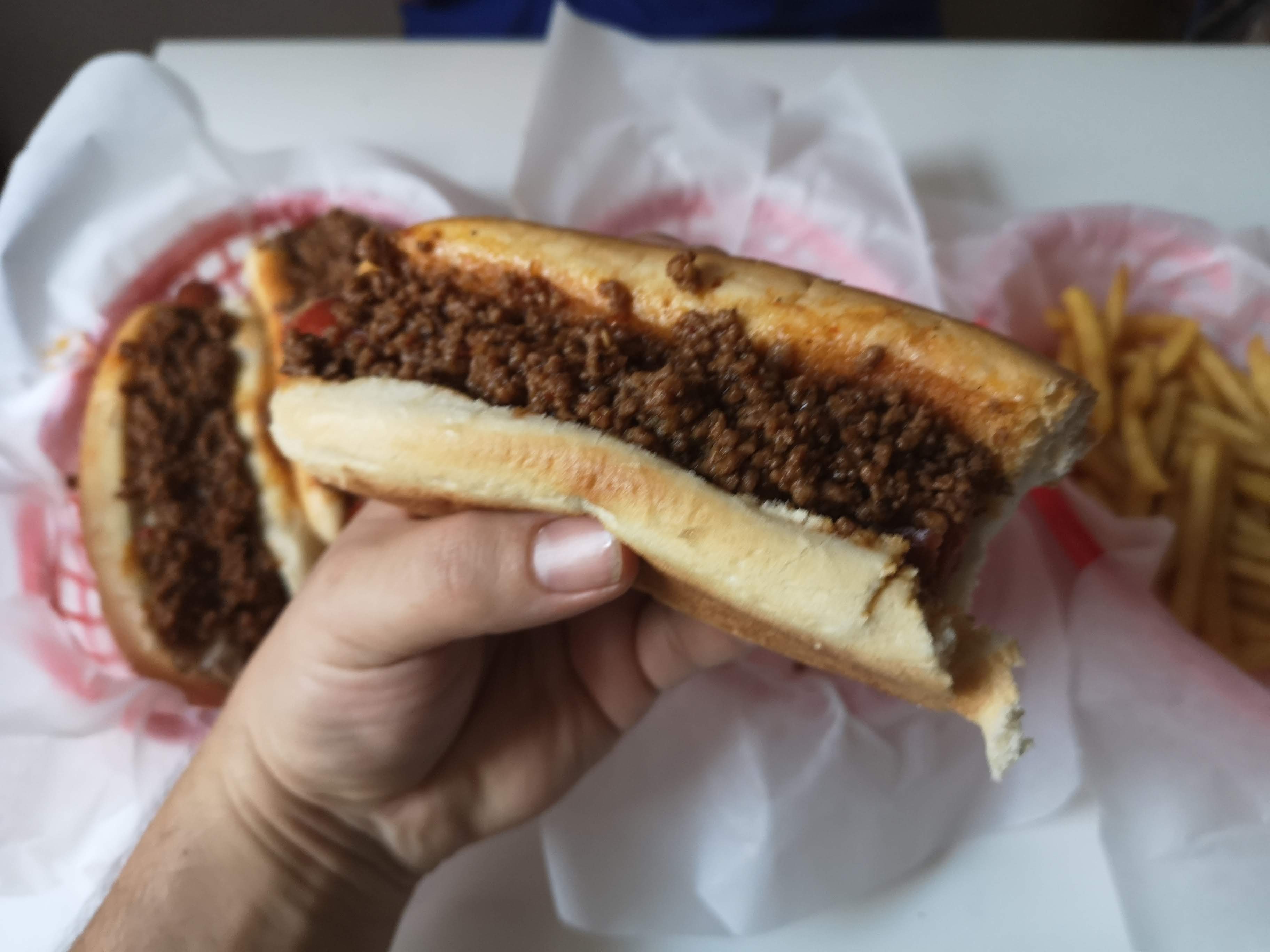 the-best-chili-dog-recipe-from-the-irishman