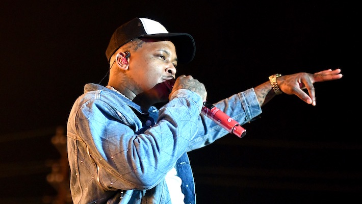 yg block runner shoes