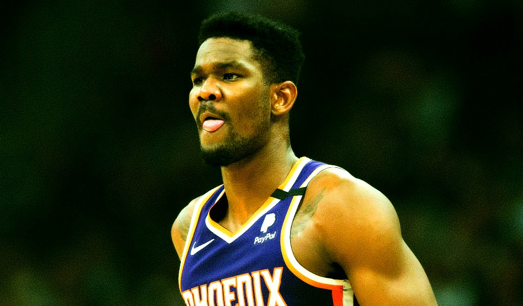 Deandre Ayton Is Fighting Through Pain On His Quest For Dominance