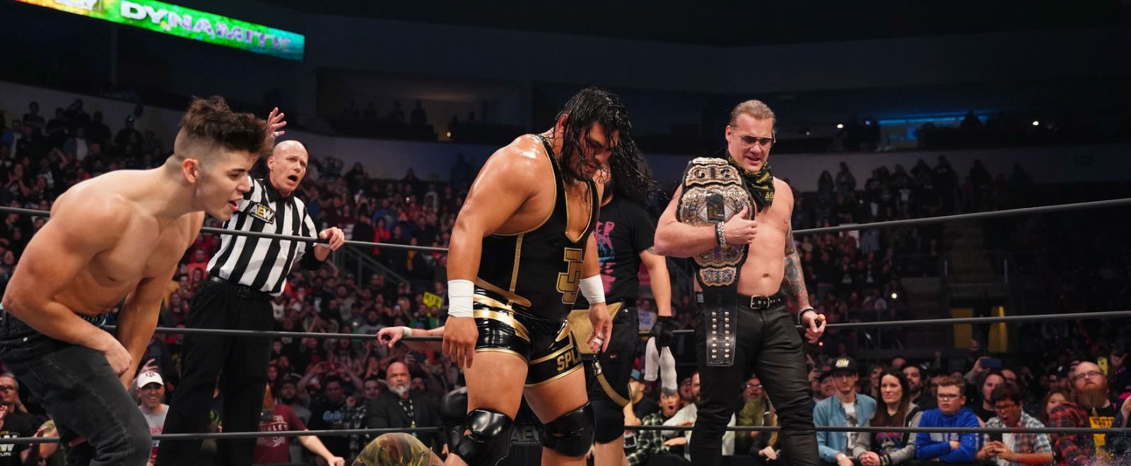 jeff-cobb-aew-debut-inner-circle-banner.jpg