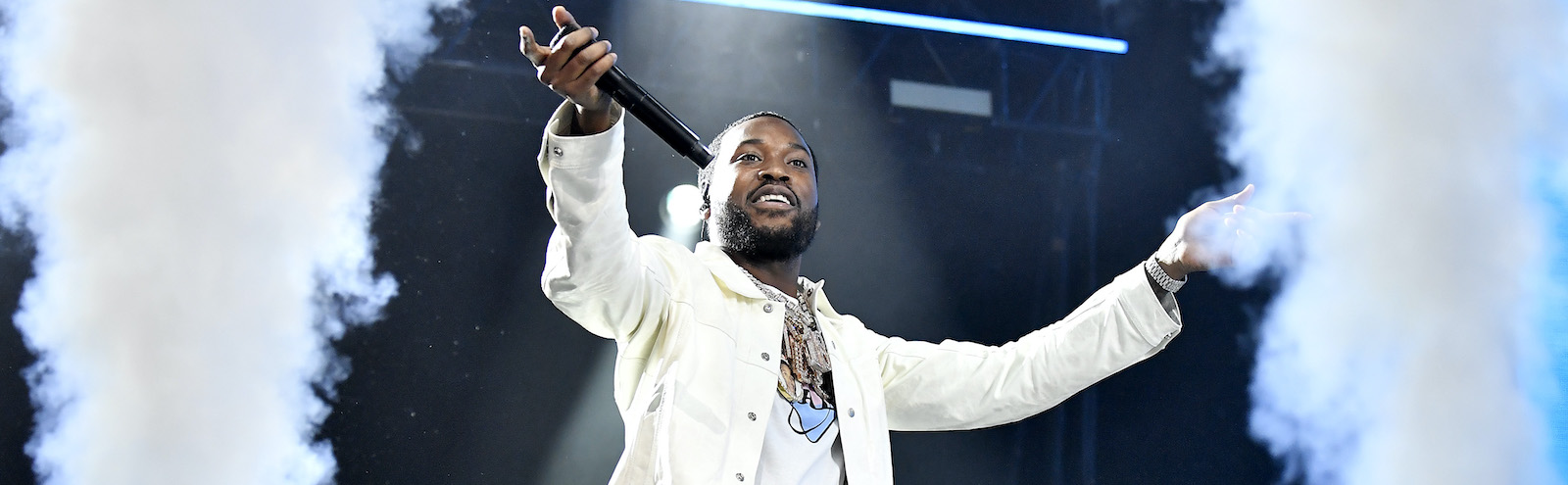 Meek Mill Celebrates Buying His Grandmother A New House - blessed up meek mill roblox code
