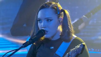 Soccer Mommy Makes Her TV Debut By Playing Two ‘Color Theory’ Songs On ‘Kimmel’