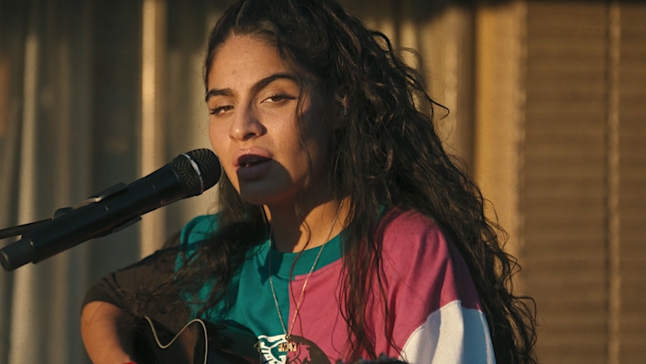 [WATCH] Jessie Reyez's 'Figures' Live Video Shines At Golden Hour