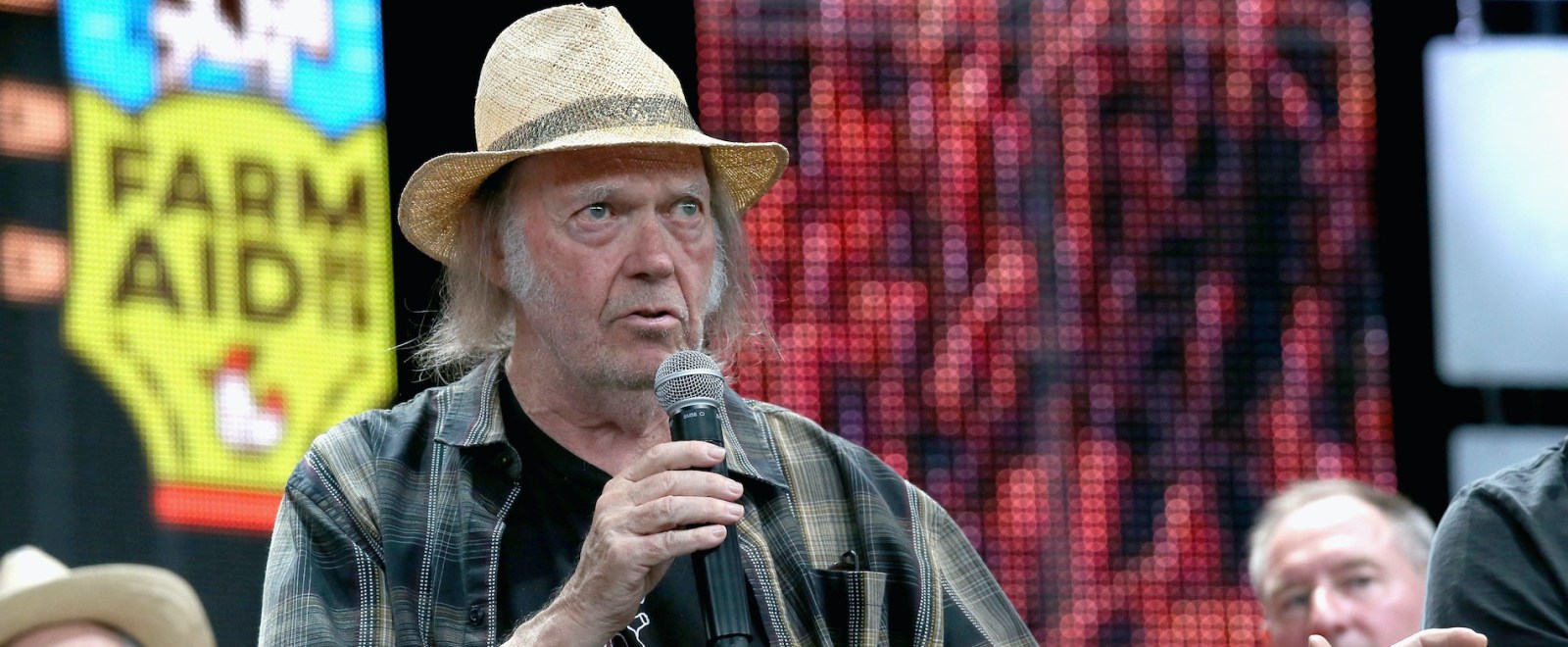 neil-young-getty-full.jpg