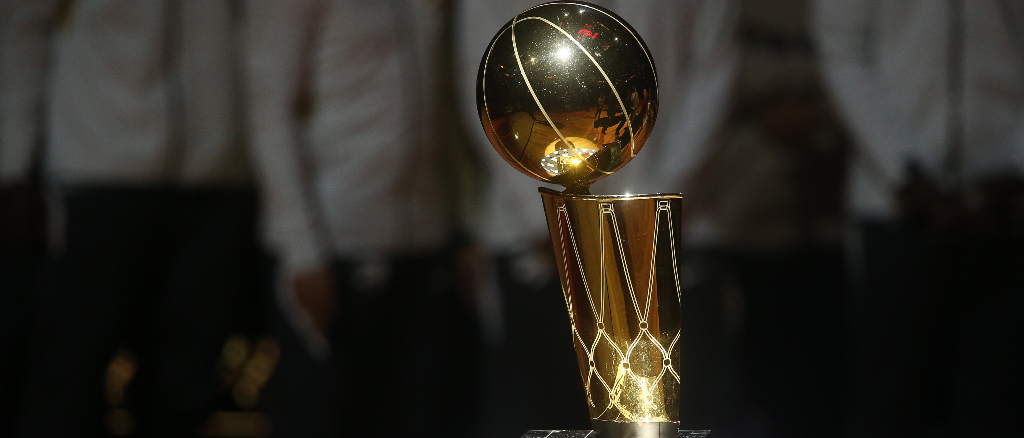 larry o'brien trophy