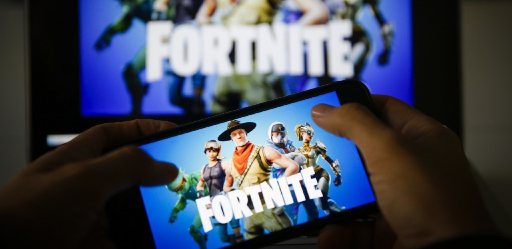 ‘Fortnite’ For Android Is Finally Back In The Google Play Store ...