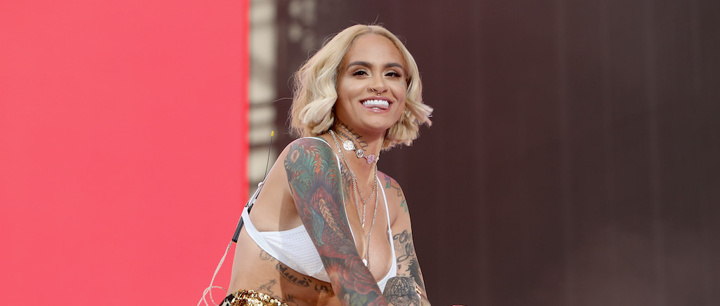 <div>Kehlani Names Brandy, Mariah Carey, Musiq Soulchild, And More As Her Top Five R&B Singers</div>