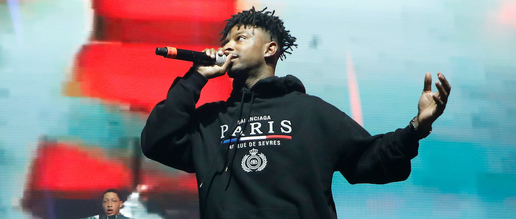 21 Savage Laughs At Walmart's Knockoffs Of His Signature Chains