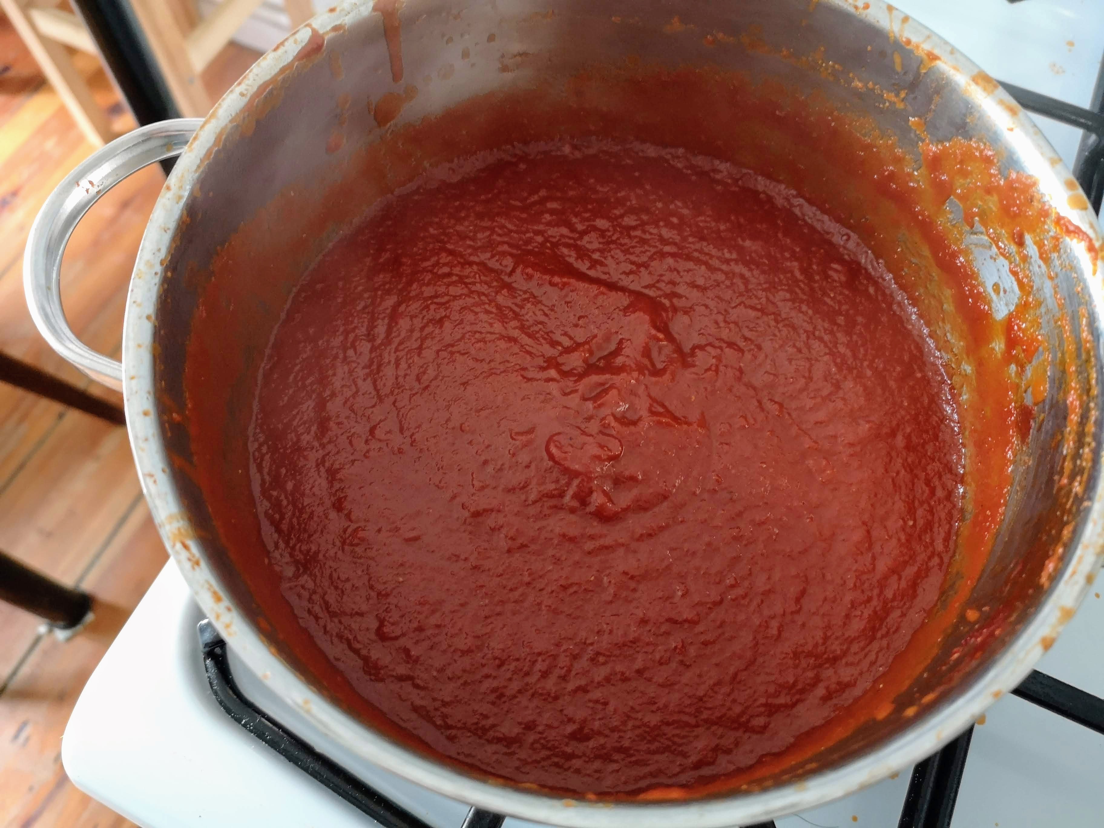 How To Make Bourbon BBQ Sauce At Home
