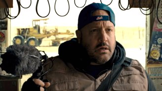 Kevin James Digitally Edited Himself Into The Coin Toss Scene From ‘No Country For Old Men’