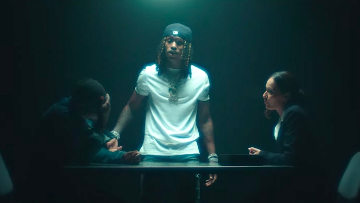 King Von Condemns Snitching In His Hair Raising Why He Told Video King Von Condemns Snitching In His Hair Raising Why He Told Video