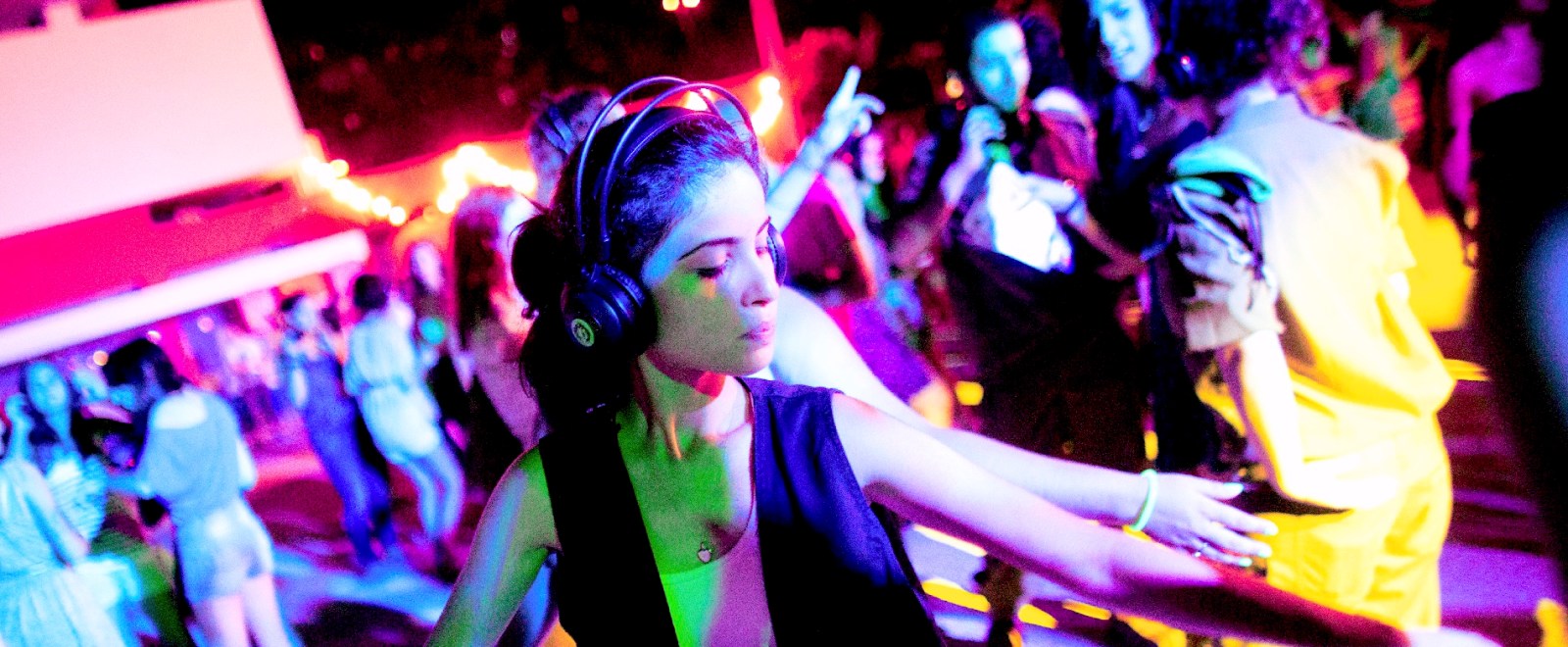 silent-disco-headphones-dancing-music-getty-full.jpg