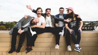 Idles Apply Their Signature Intensity To A Cover Of Sharon Van Etten’s ‘Peace Signs’