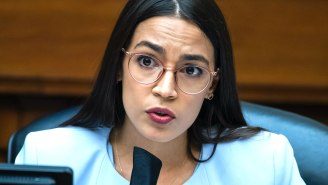 Alexandria Ocasio-Cortez Shared Some Helpful Tips To Avoid Reading ‘Misleading’ Stories Online