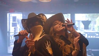 Orville Peck And Shania Twain Sing A Dive Bar Duet Of ‘Legends Never Die’ On ‘The Tonight Show’