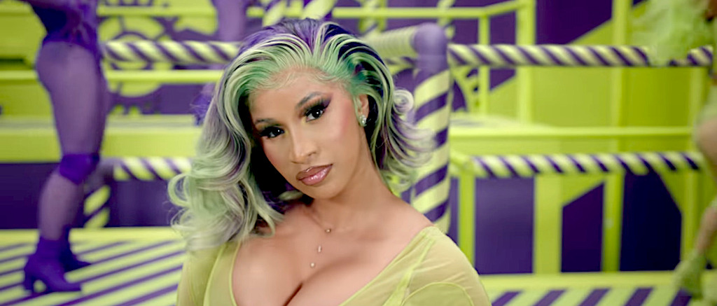 So disrespectful: Cardi Bs nude photo apology angers fans