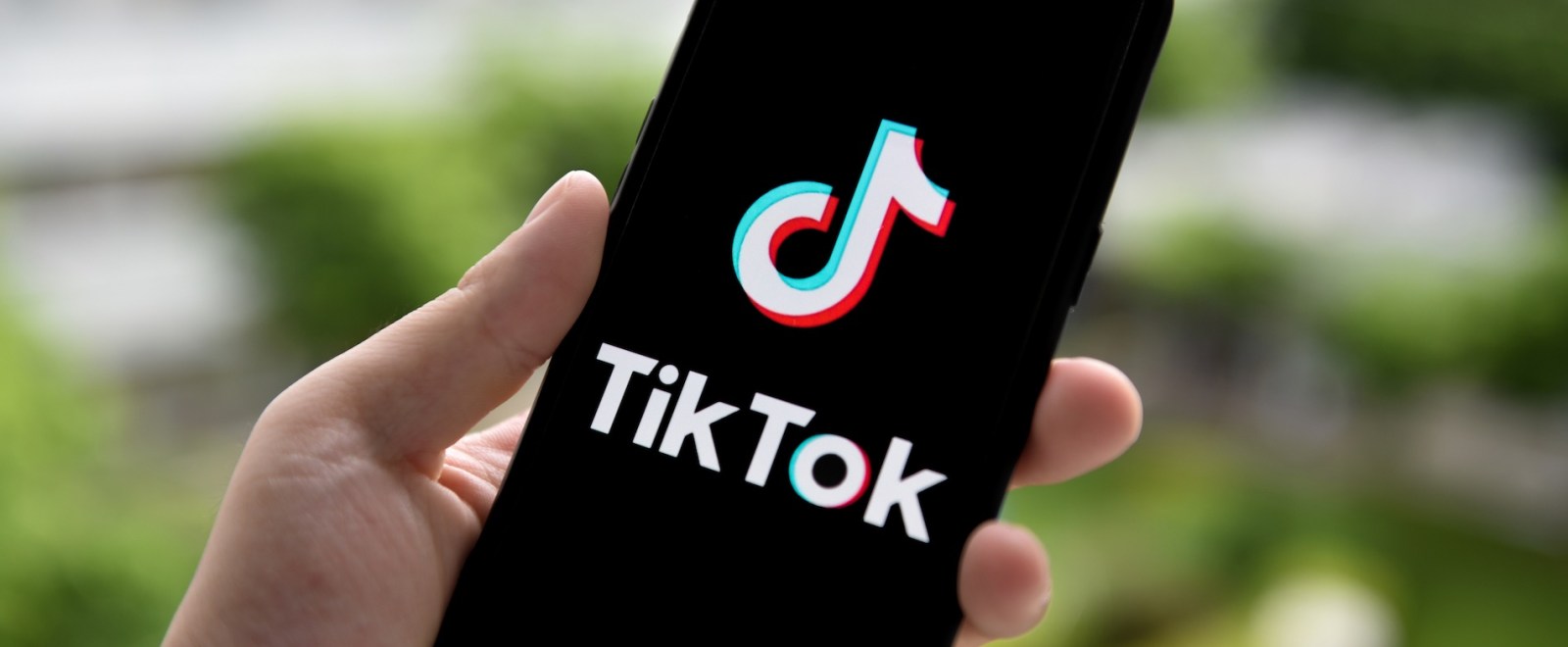 tiktok-phone-getty-full.jpg