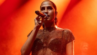 Snoh Aalegra Is Taking ‘Temporary Highs In The Violet Skies’ On A North American Tour