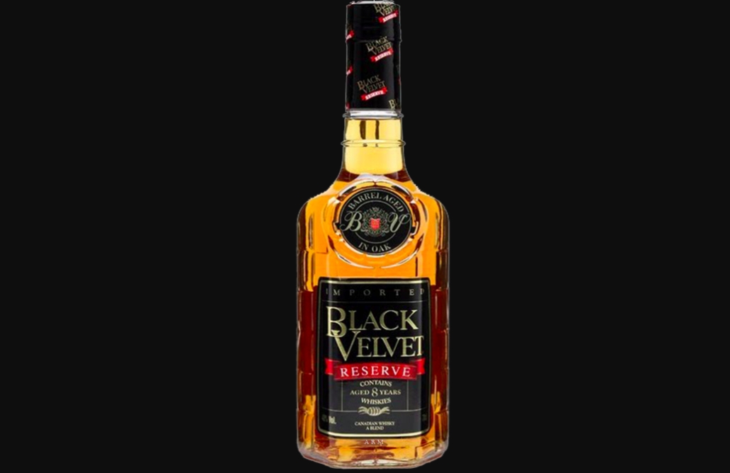 Whisky Black Velvet Reserve 8 years, 700 ml Black Velvet Reserve 8