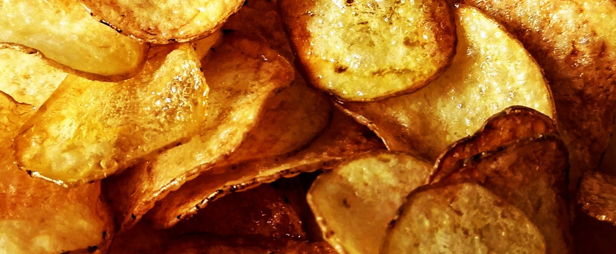 It’s Time You Learned How To Make Your Own Potato Chips
